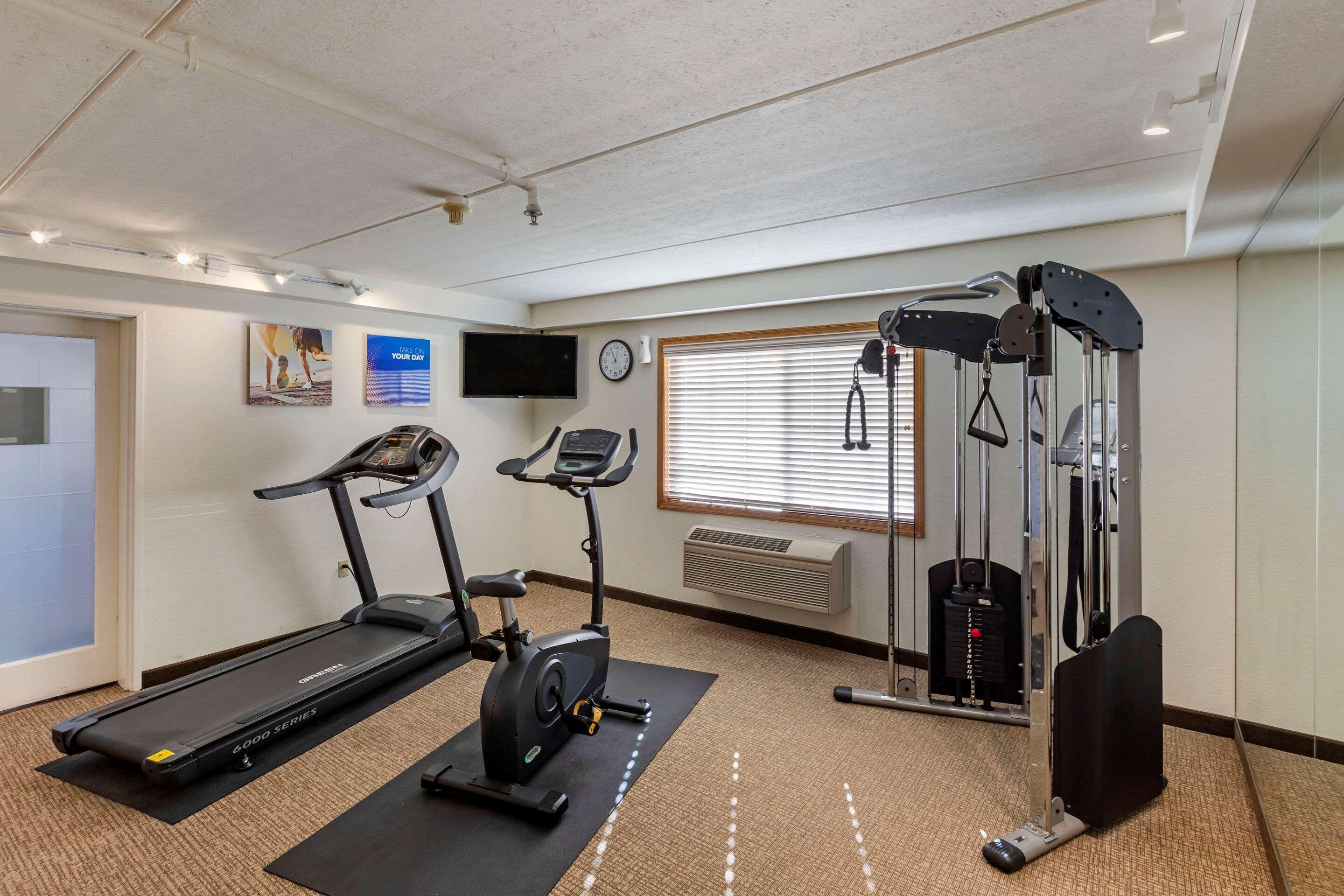 Comfort Inn & Suites Jackson - West Bend Екстер'єр фото